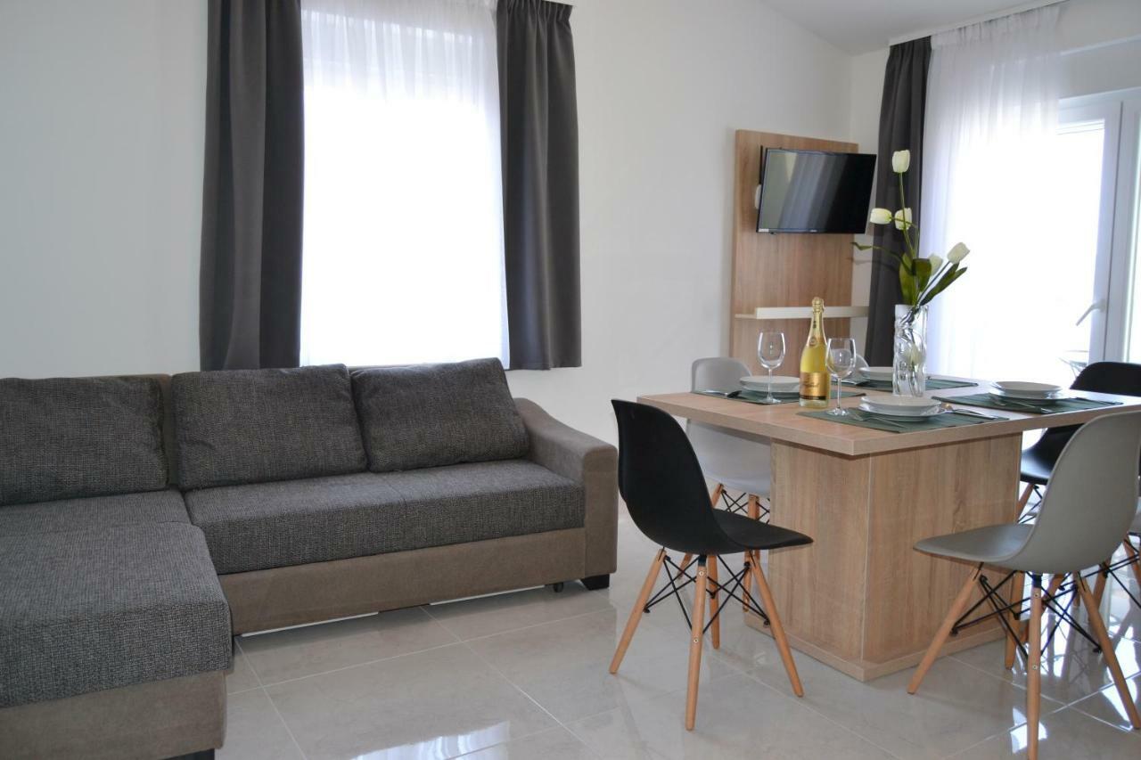 Susanj 0 Apartma *